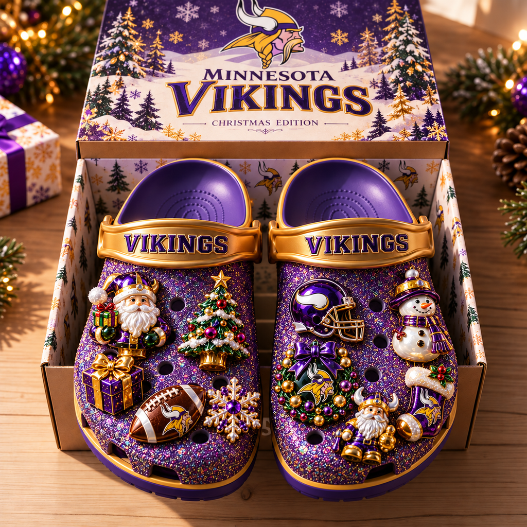 MNV Premium Christmas Glitter Charm Clogs NTTB